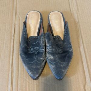 Grey fur mules